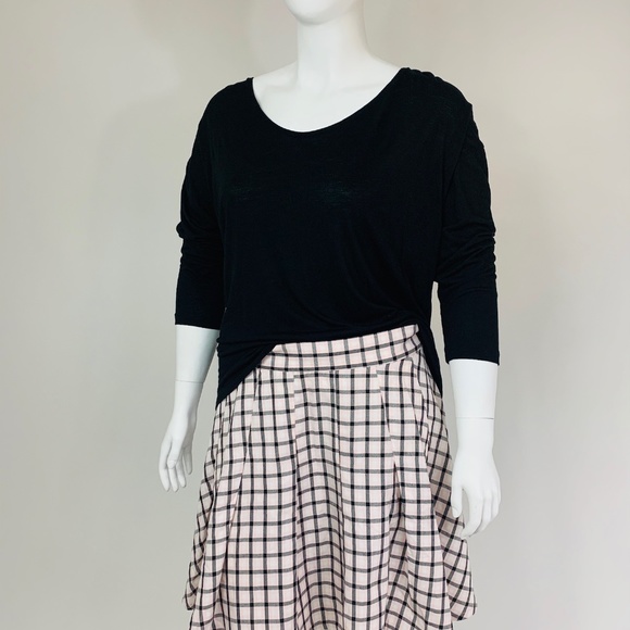 Pink Plaid short skirt by Torrid - Picture 1 of 3